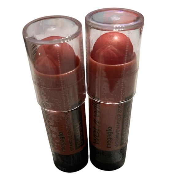 WetnWild Blush-2pk - Picture 2 of 3